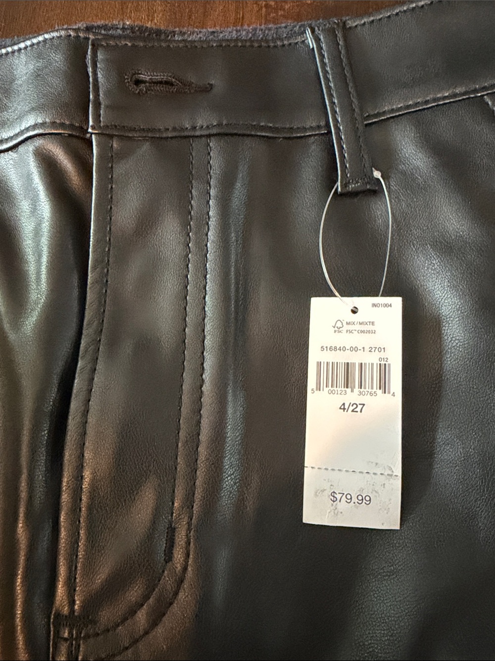 GAP Black Faux Leather Cargo Mini Skirt with Belt Loops - Picture 2 of 6